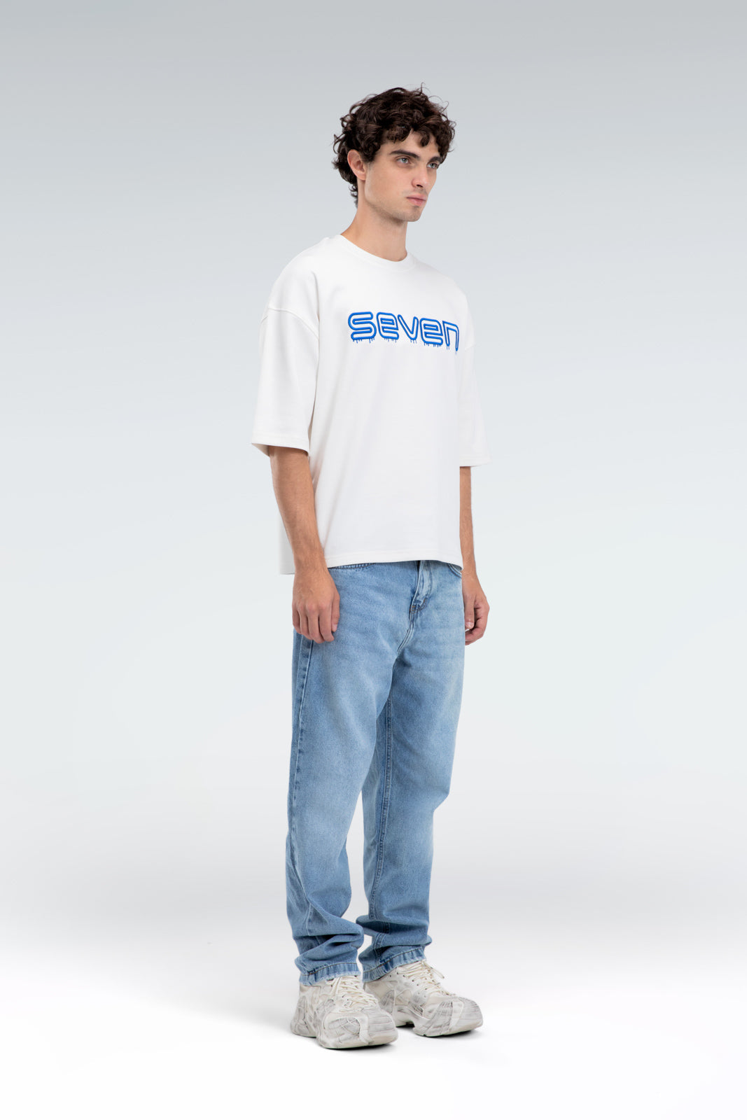 embroidered seven t-shirt
