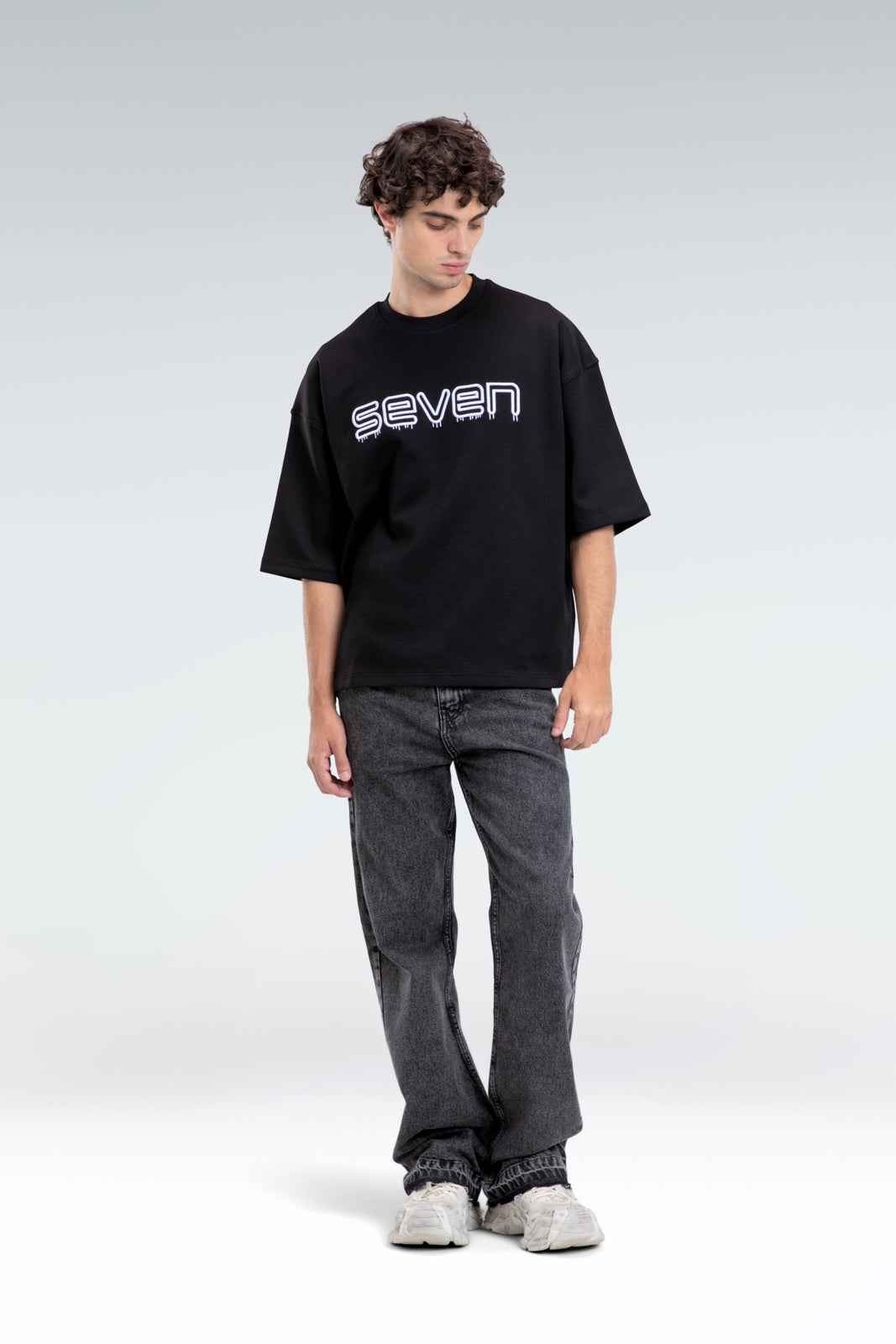 embroidered seven t-shirt
