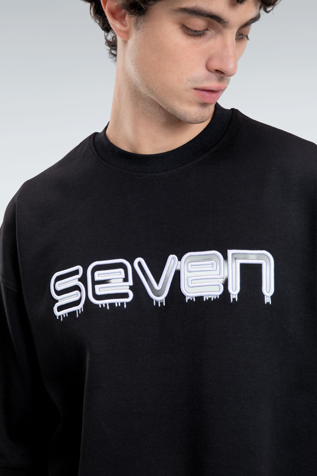 embroidered seven t-shirt