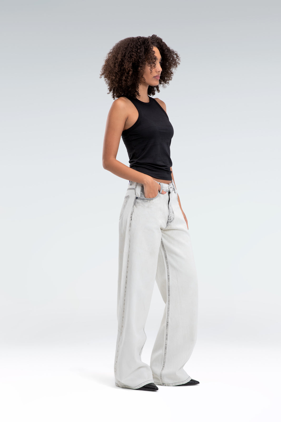 wide leg washed effect jeans