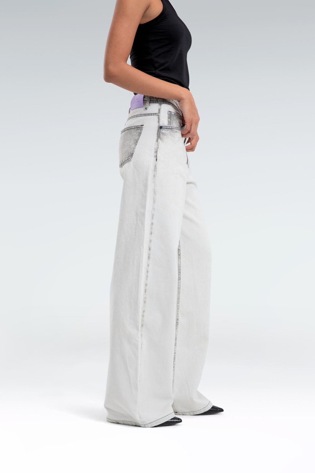 wide leg washed effect jeans