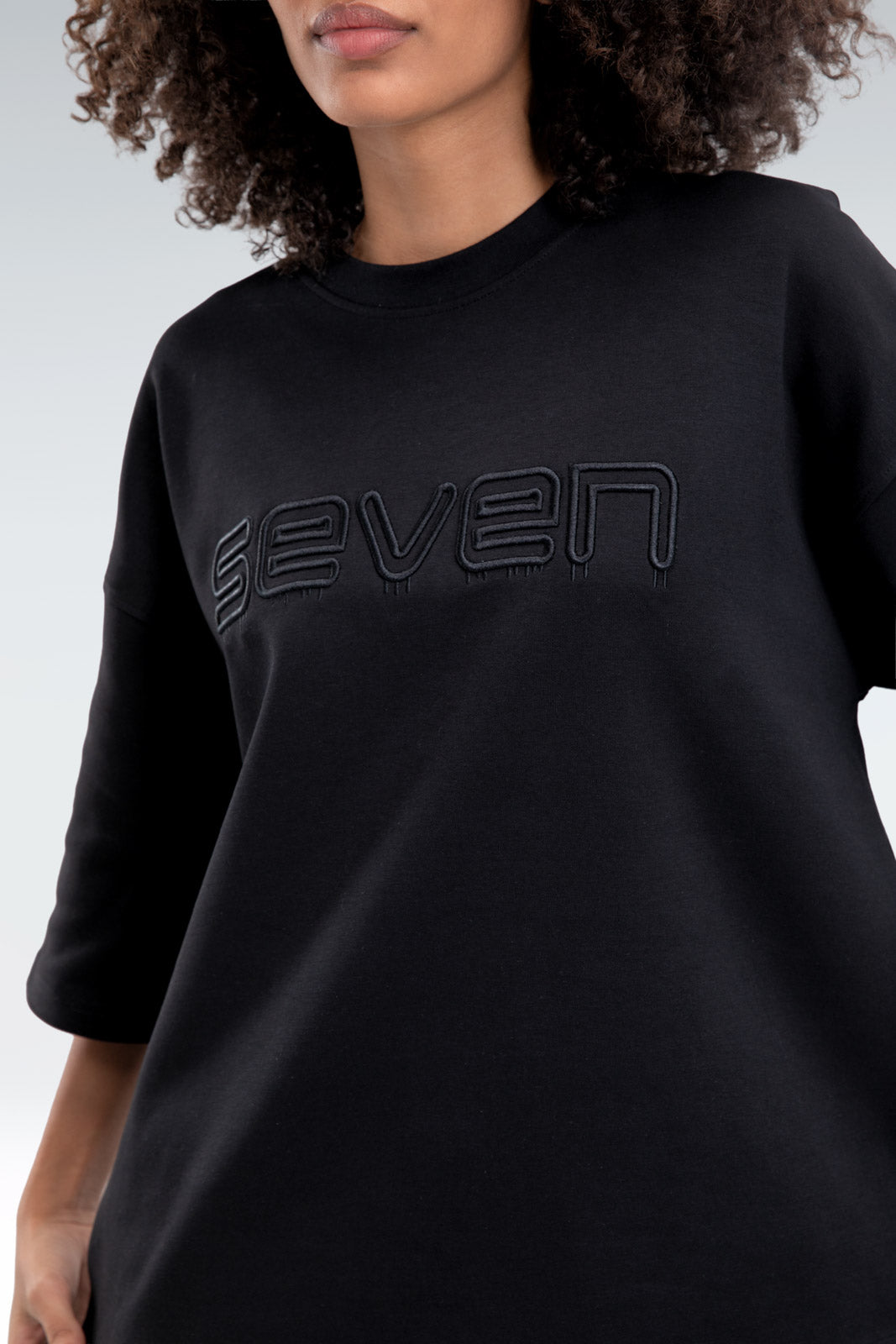 embroidered seven t-shirt