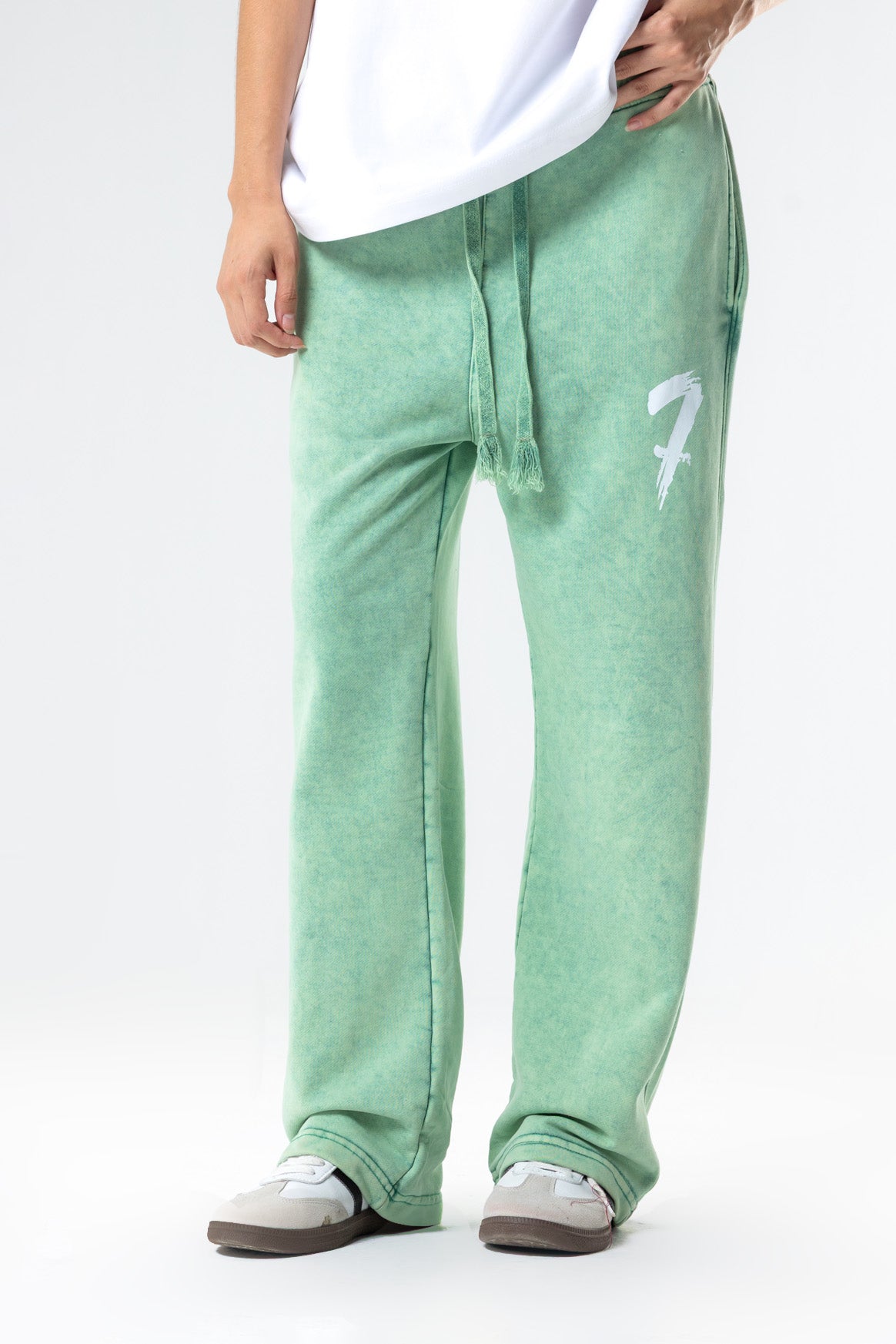 regular fit sweatpant