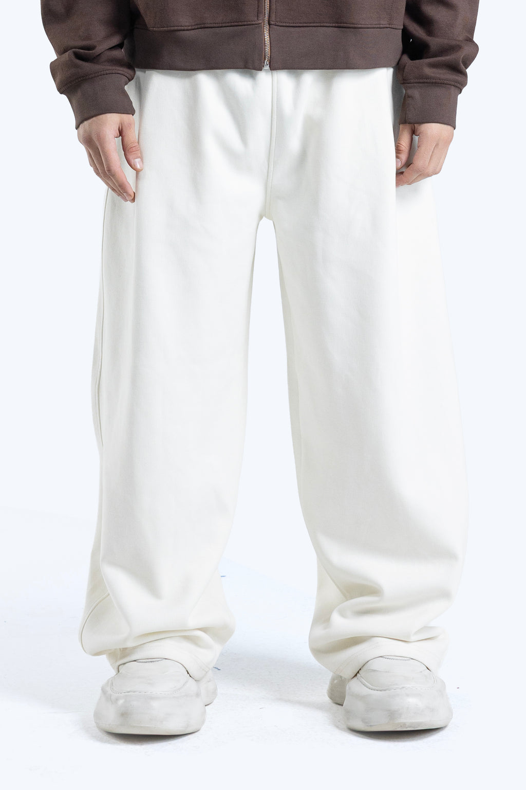 balloon fit pants