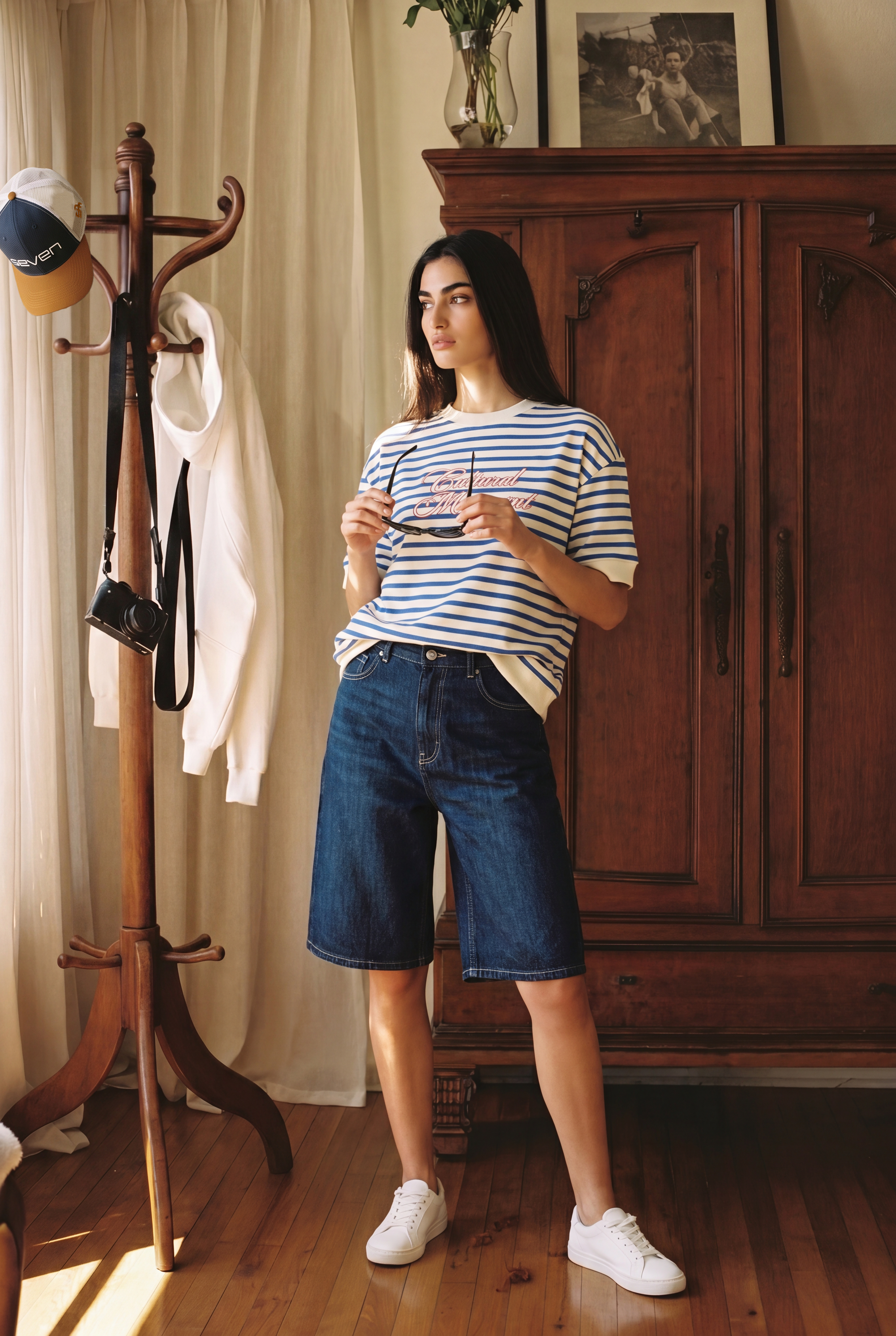 whitexblue stripped embroidered tshirt