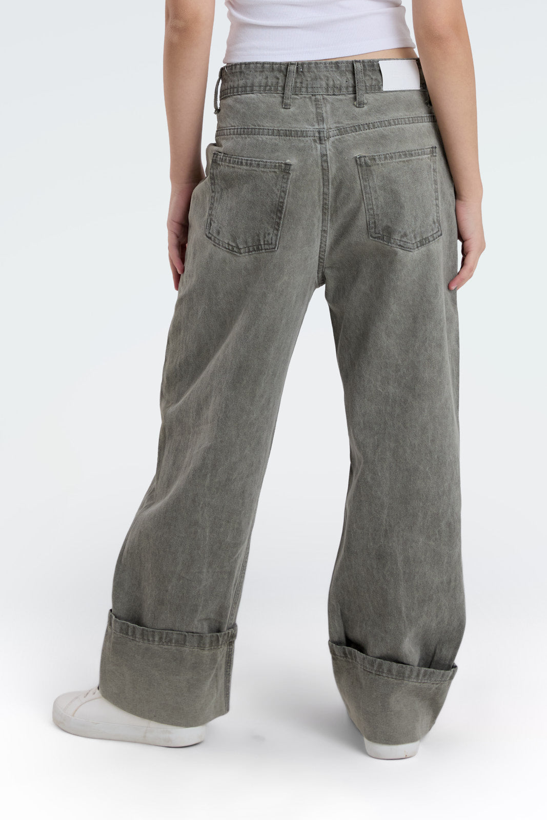 wide leg washed effect jeans