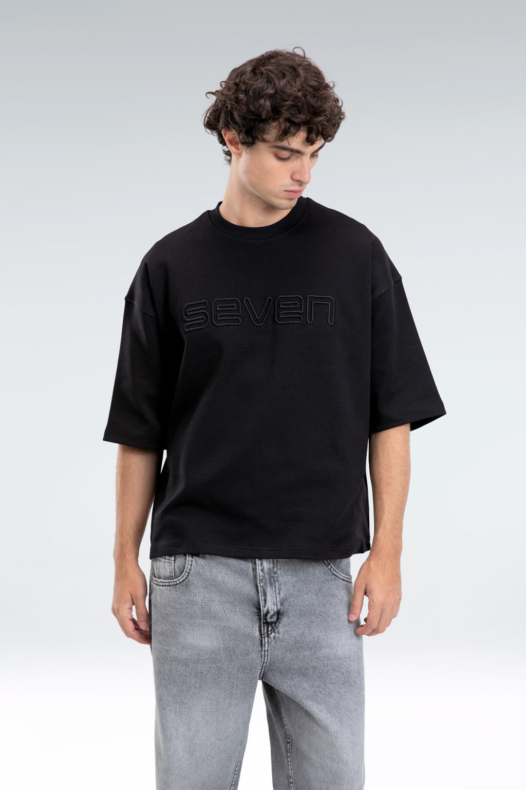 embroidered seven t-shirt