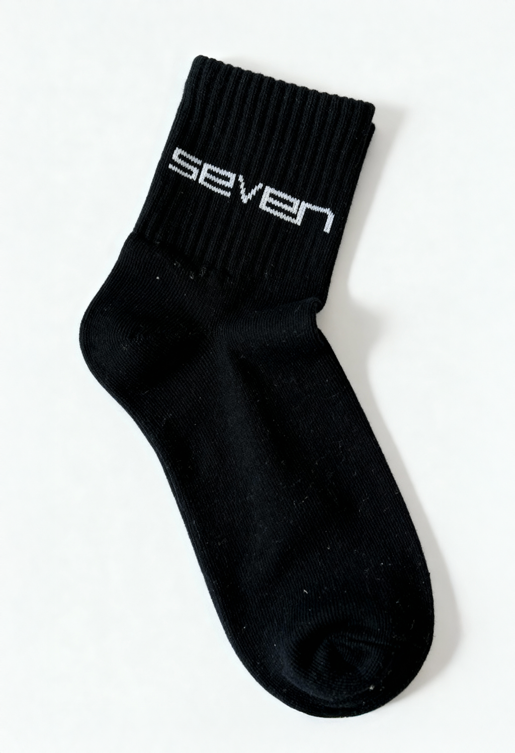 black Ribbed Ankle Socks