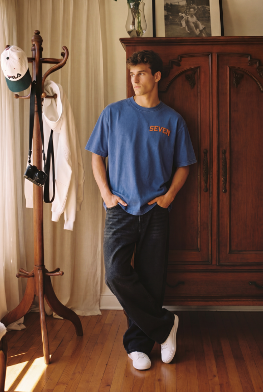 Idle hands blue Tshirt