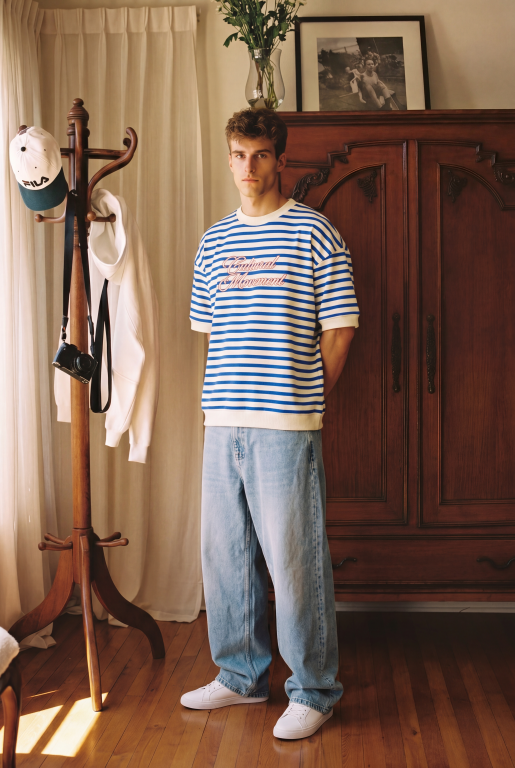 whitexblue stripped embroidered tshirt