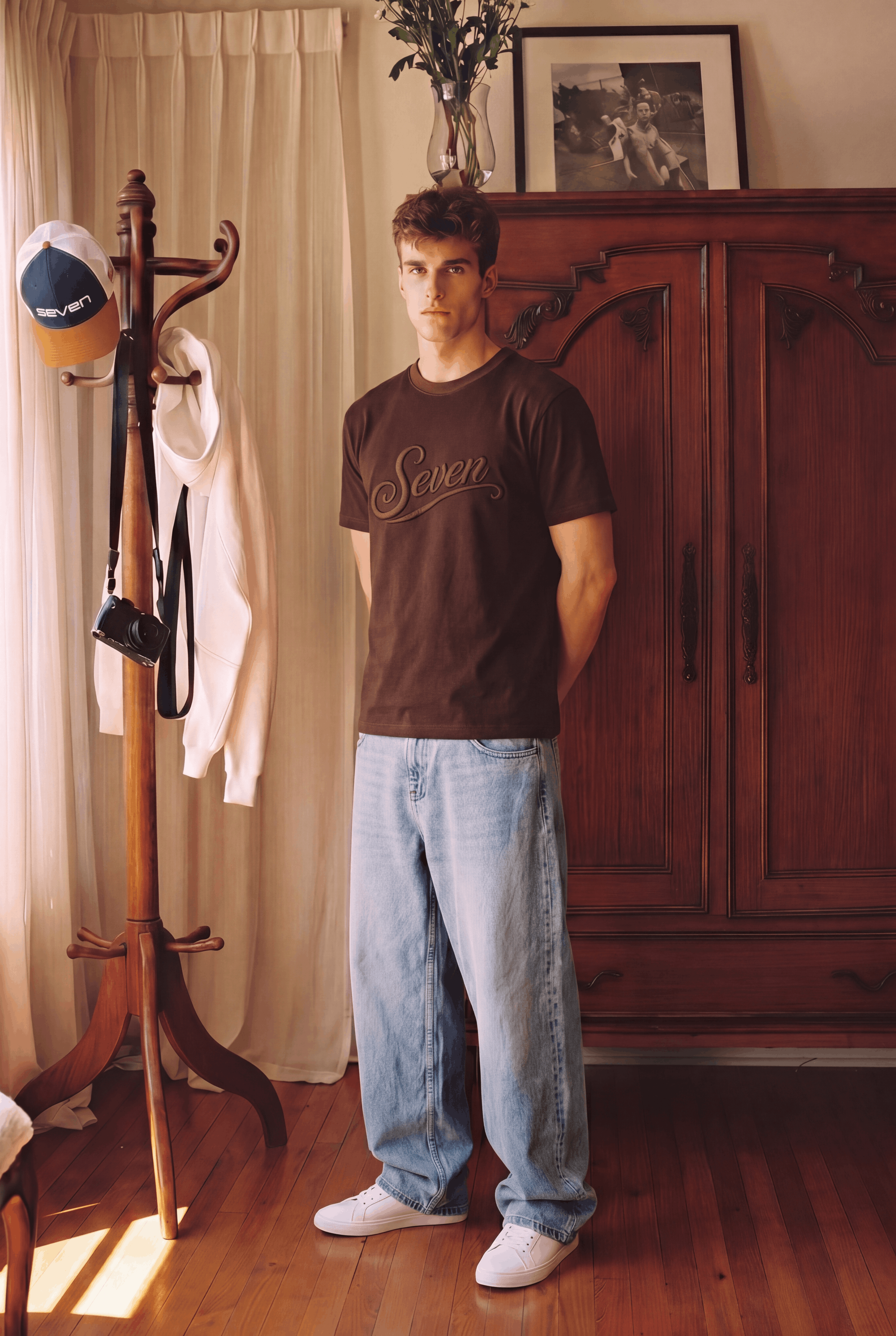 Dark brown embossed seven Tshirt