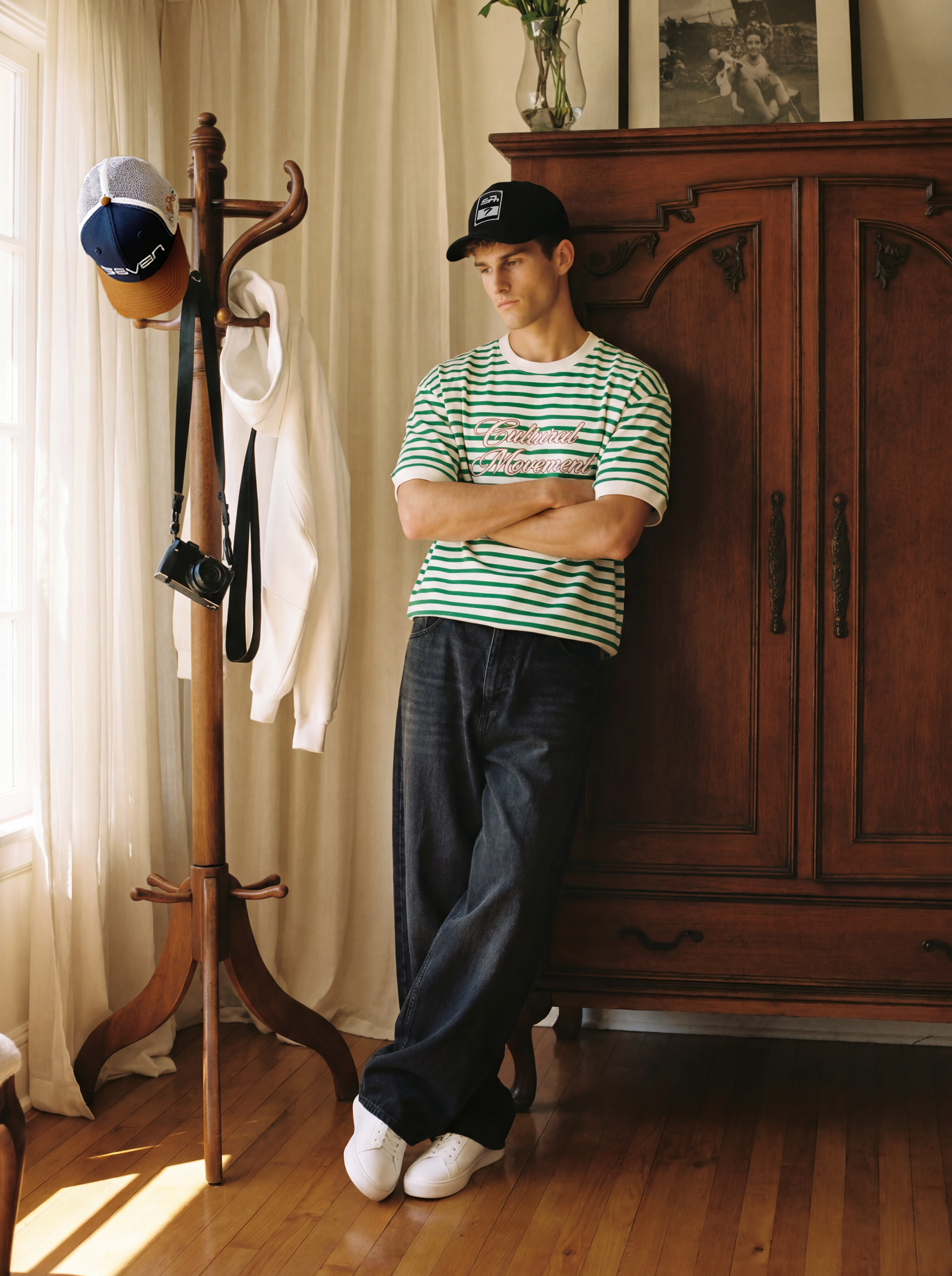 whitexgreen stripped embroidered tshirt